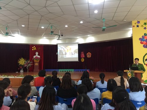 Trường mầm non Phúc Đồng tổ chức tập huấn phòng cháy chữa cháy cho CBGVNV năm học 2017 – 2018.